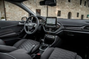 111 Ford Fiesta Vignale